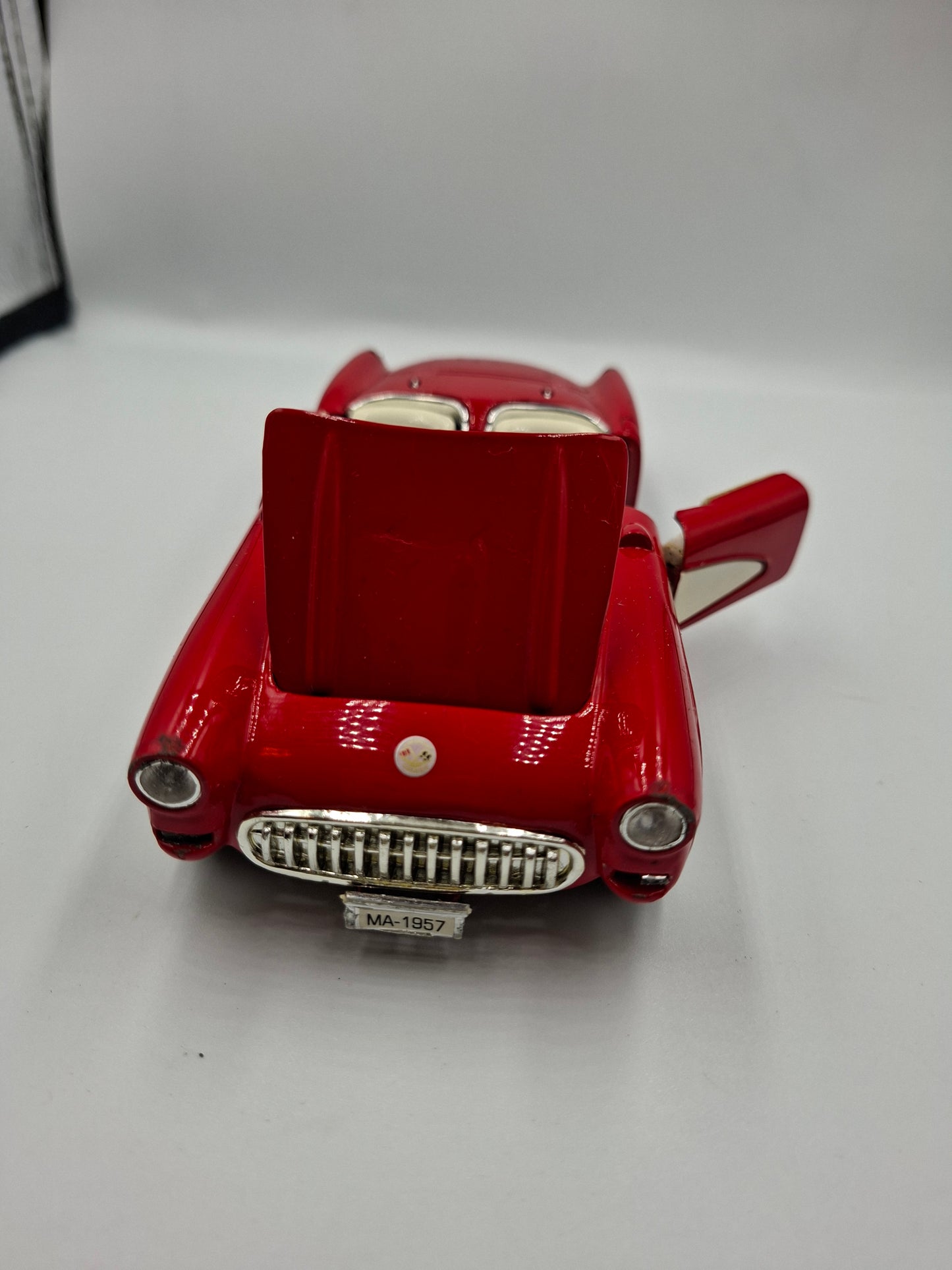 METALLIC MODEL CAR