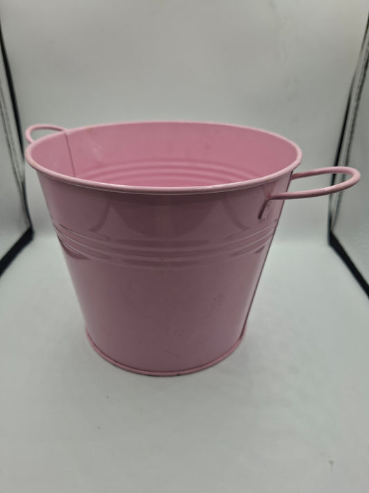 STEEL BUCKET
