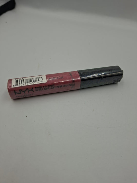 NYX LIP PAINT