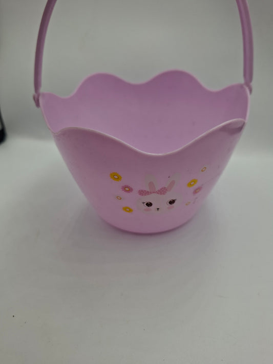 PLASTIC BASKET