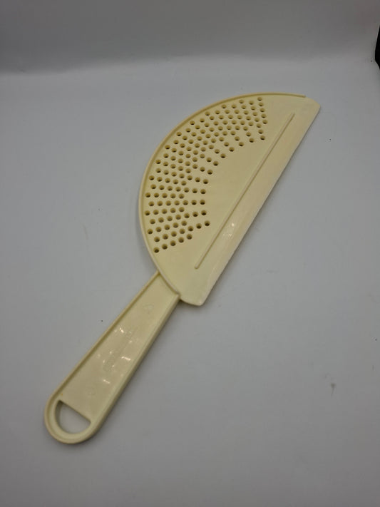 VINTAGE POT STAINER