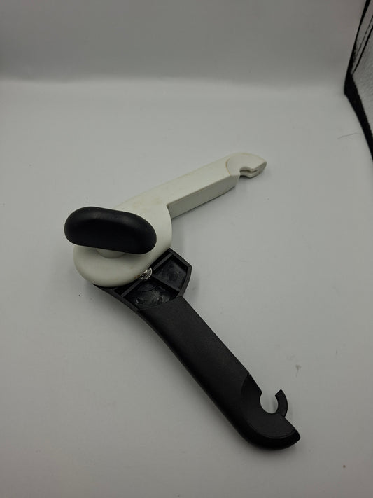CAN OPENER