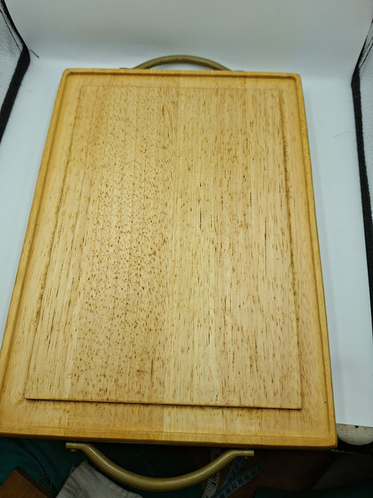 CUTTING BOARD