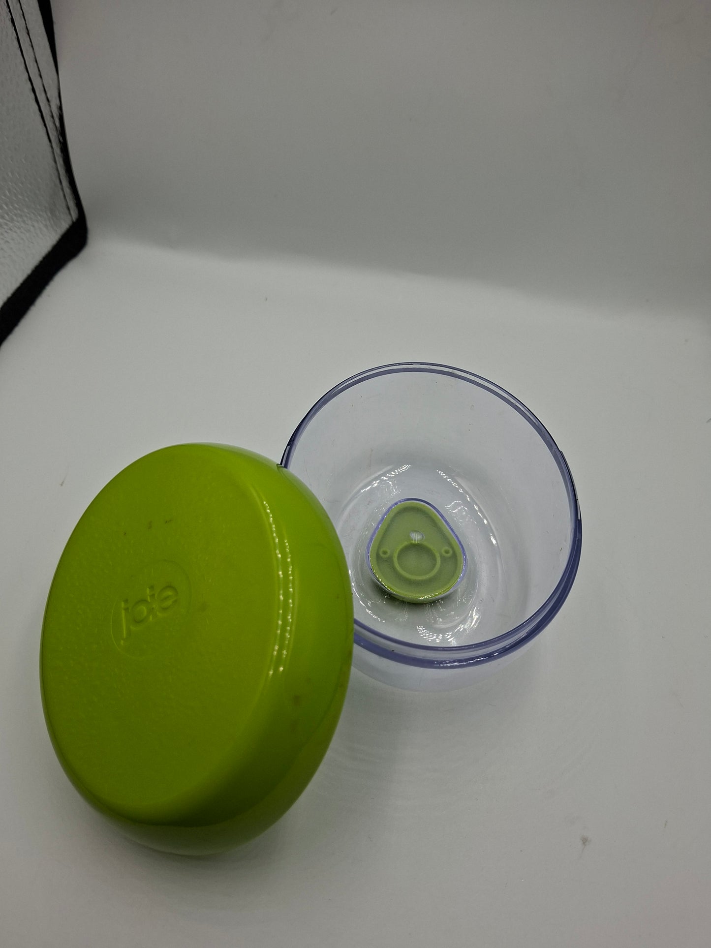 AVACADO CONTAINER