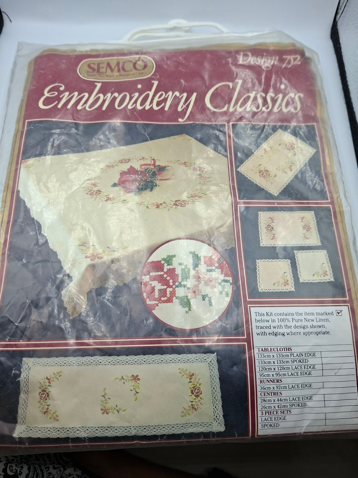 CROSS STITCH TABLE COVER