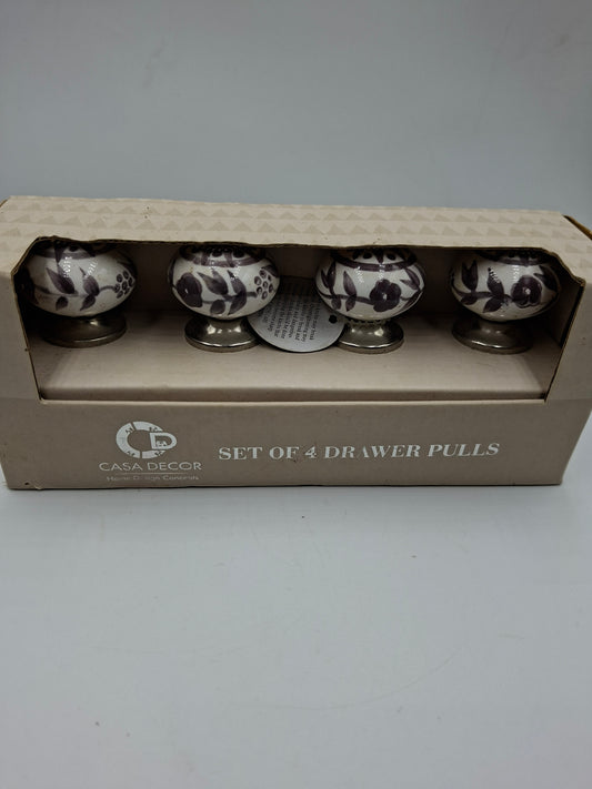 DRAWER KNOBS
