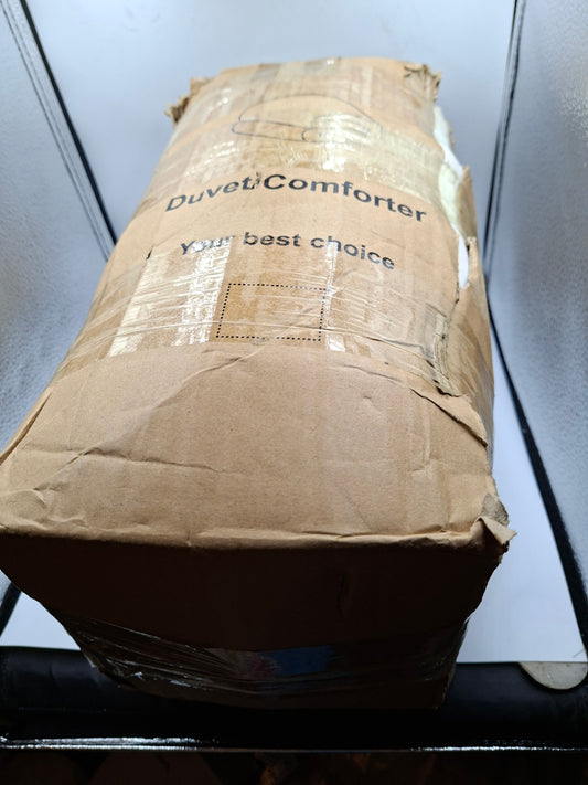 AMAZON COMFORTER