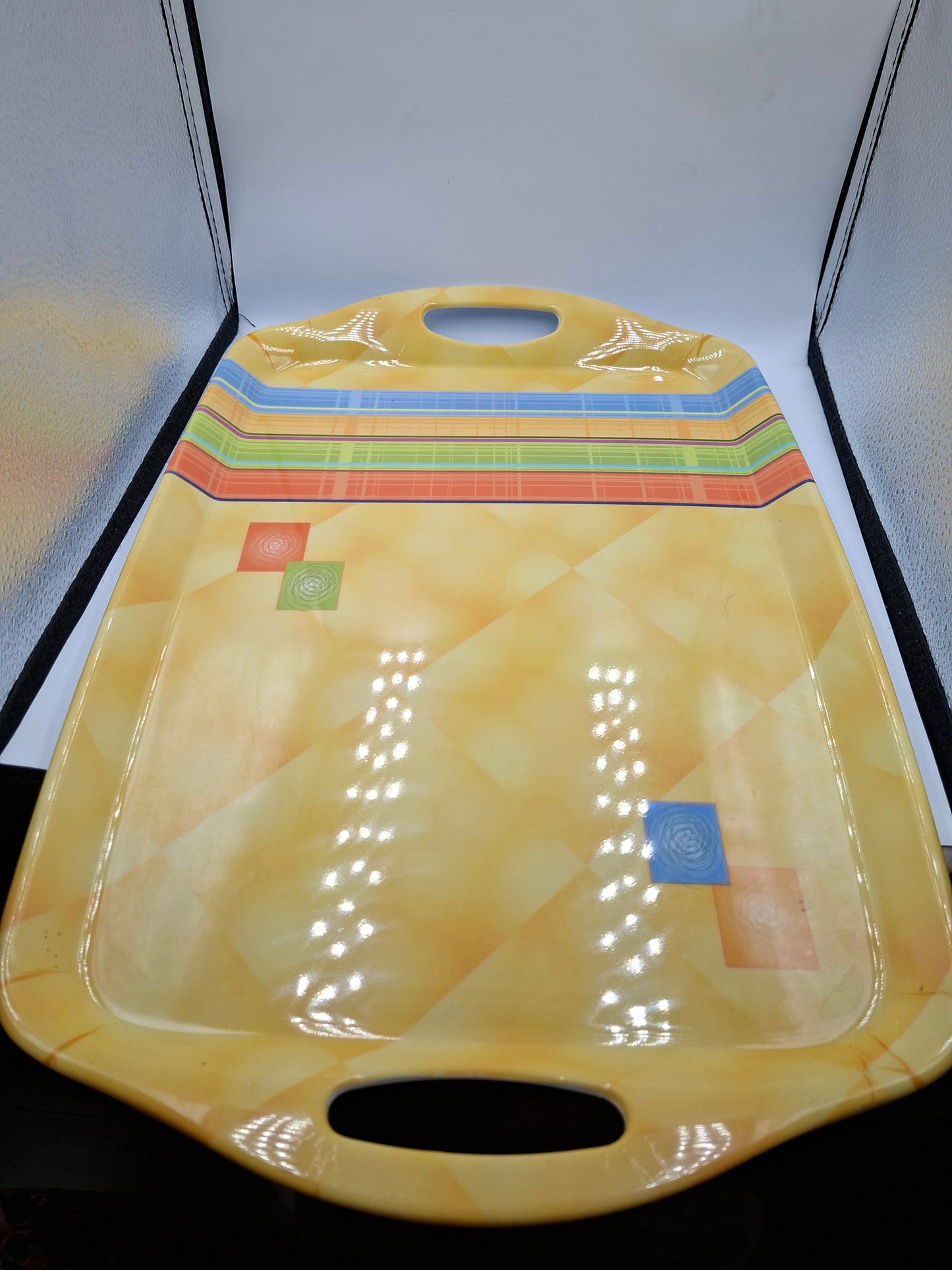 TRAY
