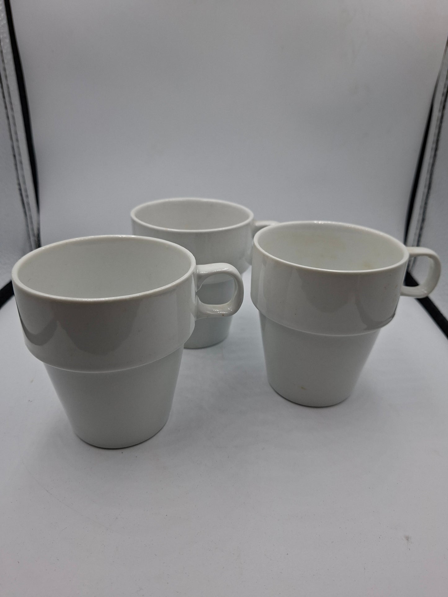 STACKABLE CUPS 3PCS