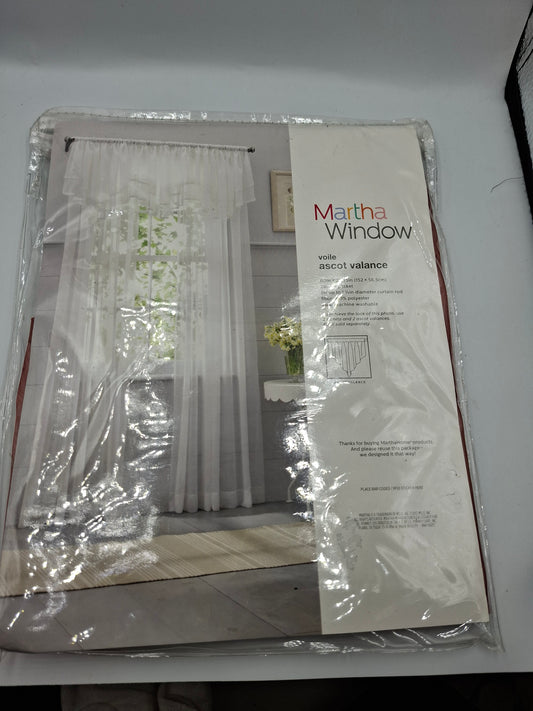 WINDOW ASCOT VALANCE