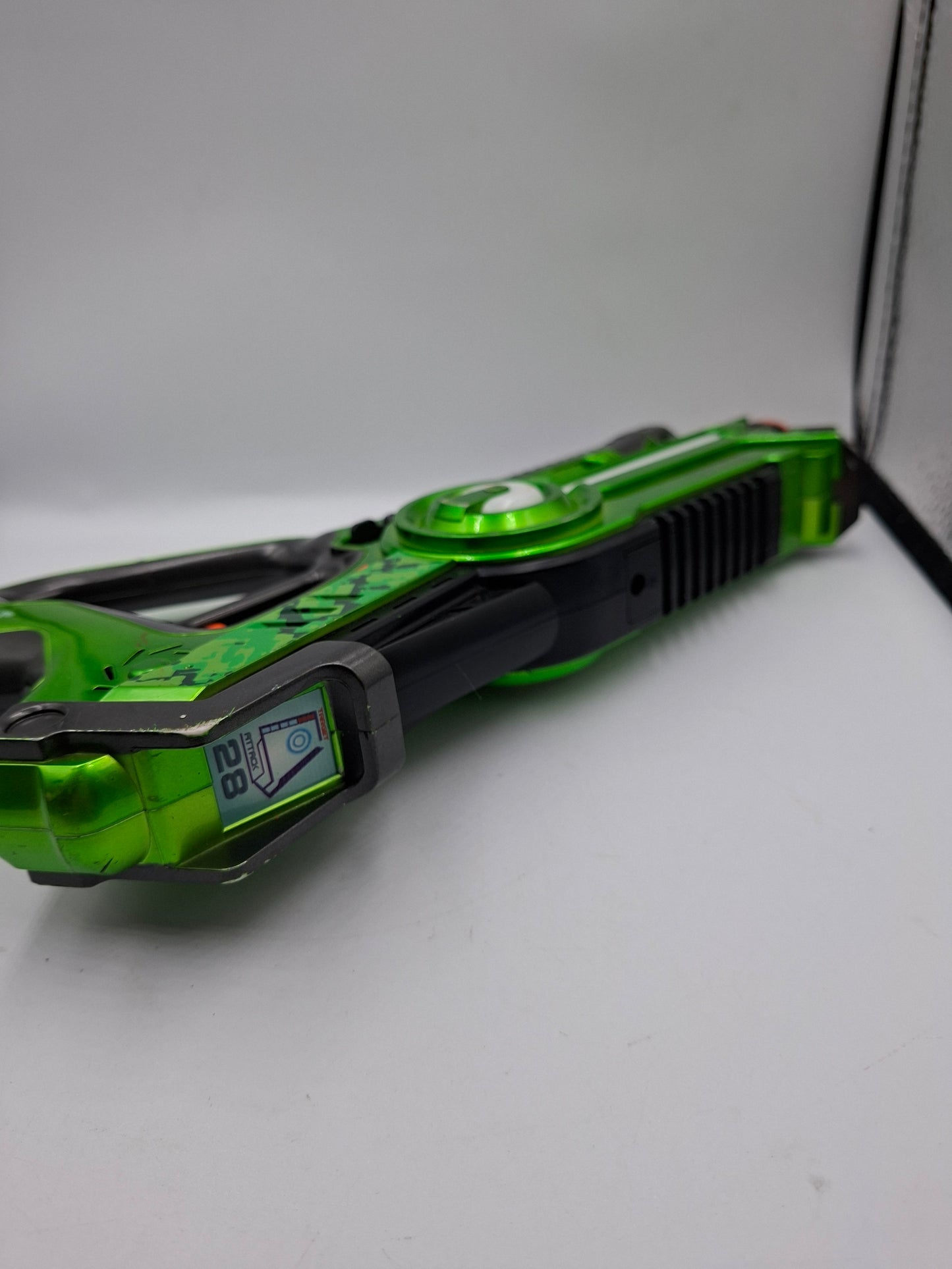 GUN