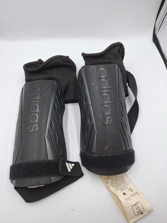 ADIDAS SAFETY GUARDS MEDIUM