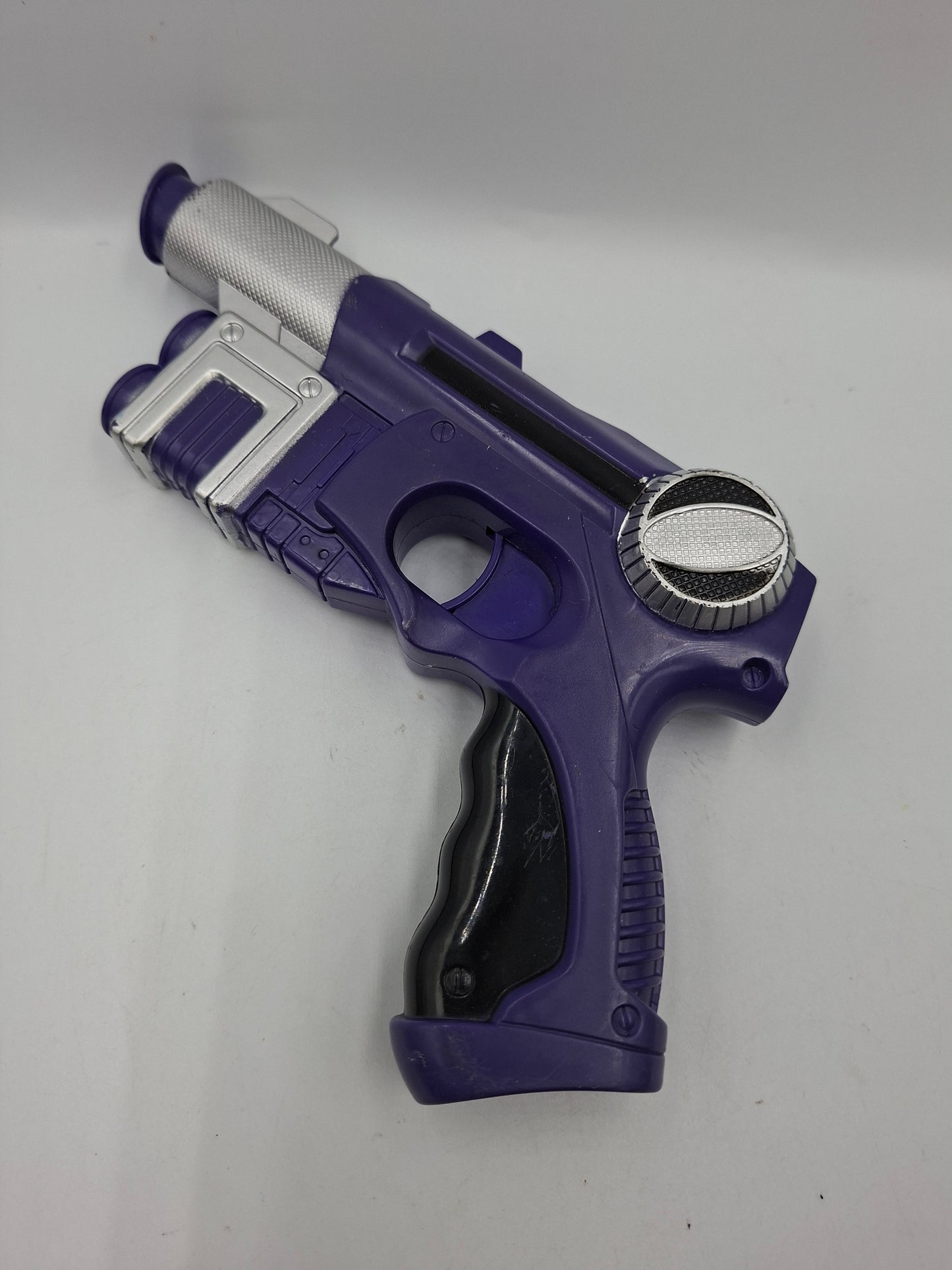 GUN