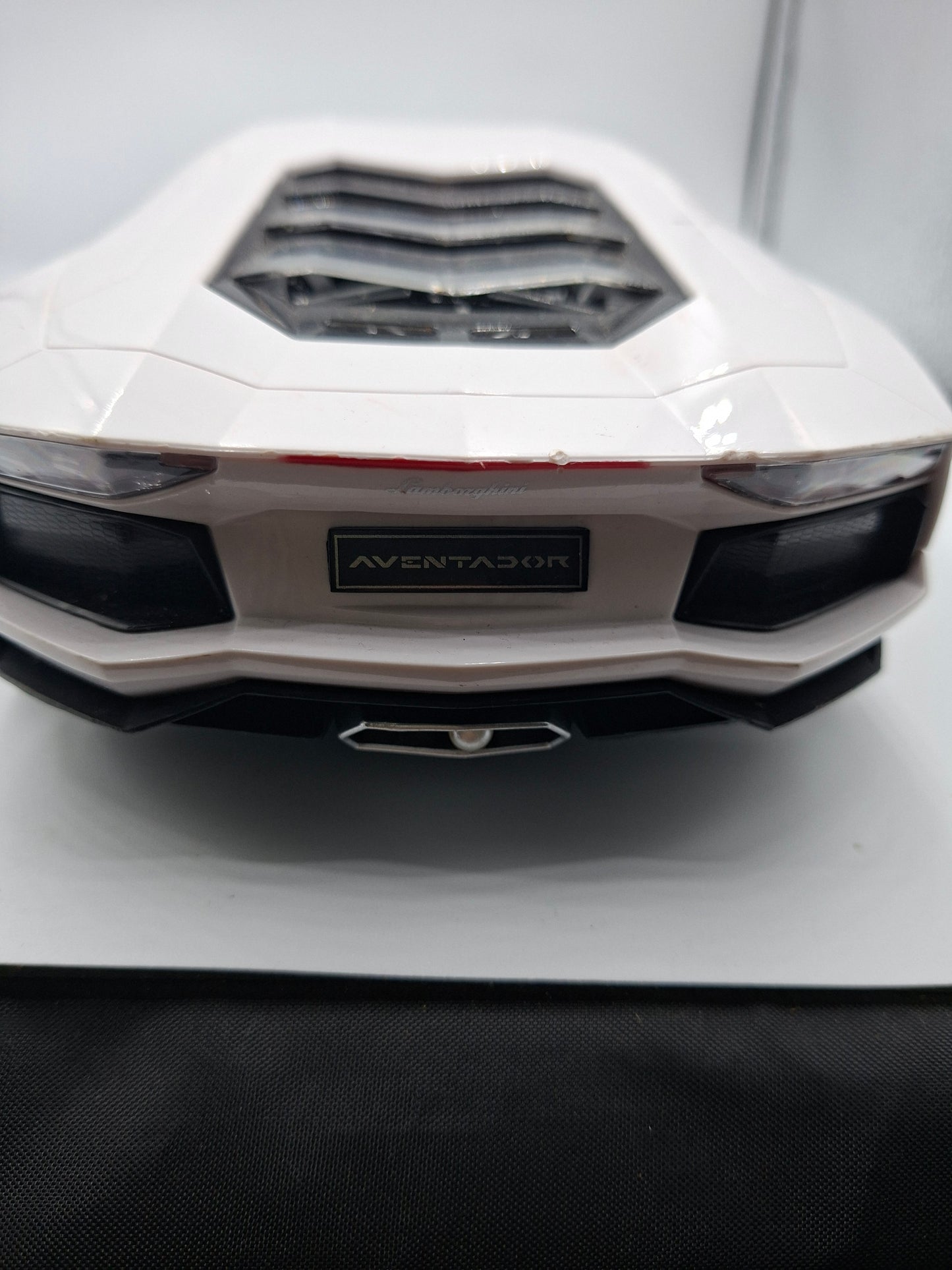 CAR WITHOUT REMOTE