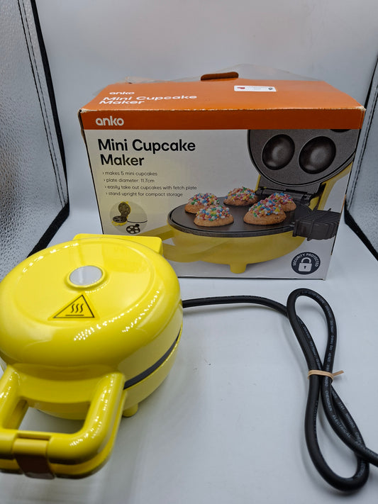 MINI CUPCAKE MAKER