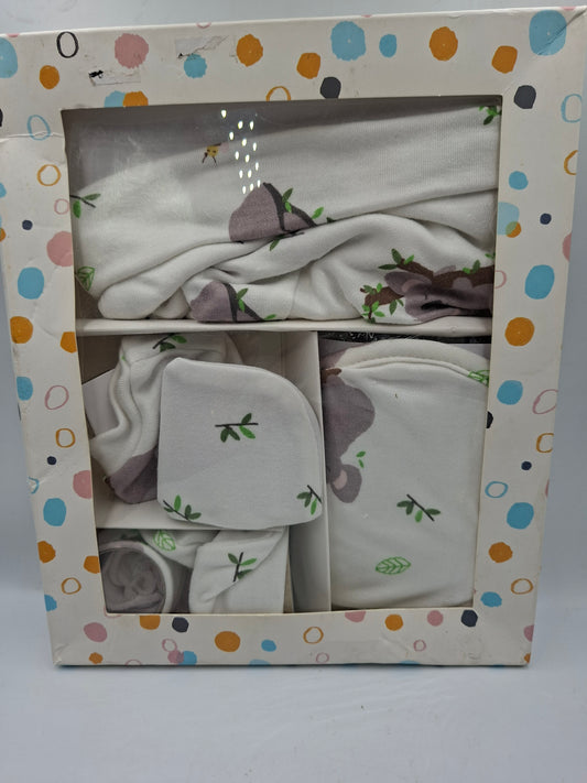 NEWBORN GIFT SET