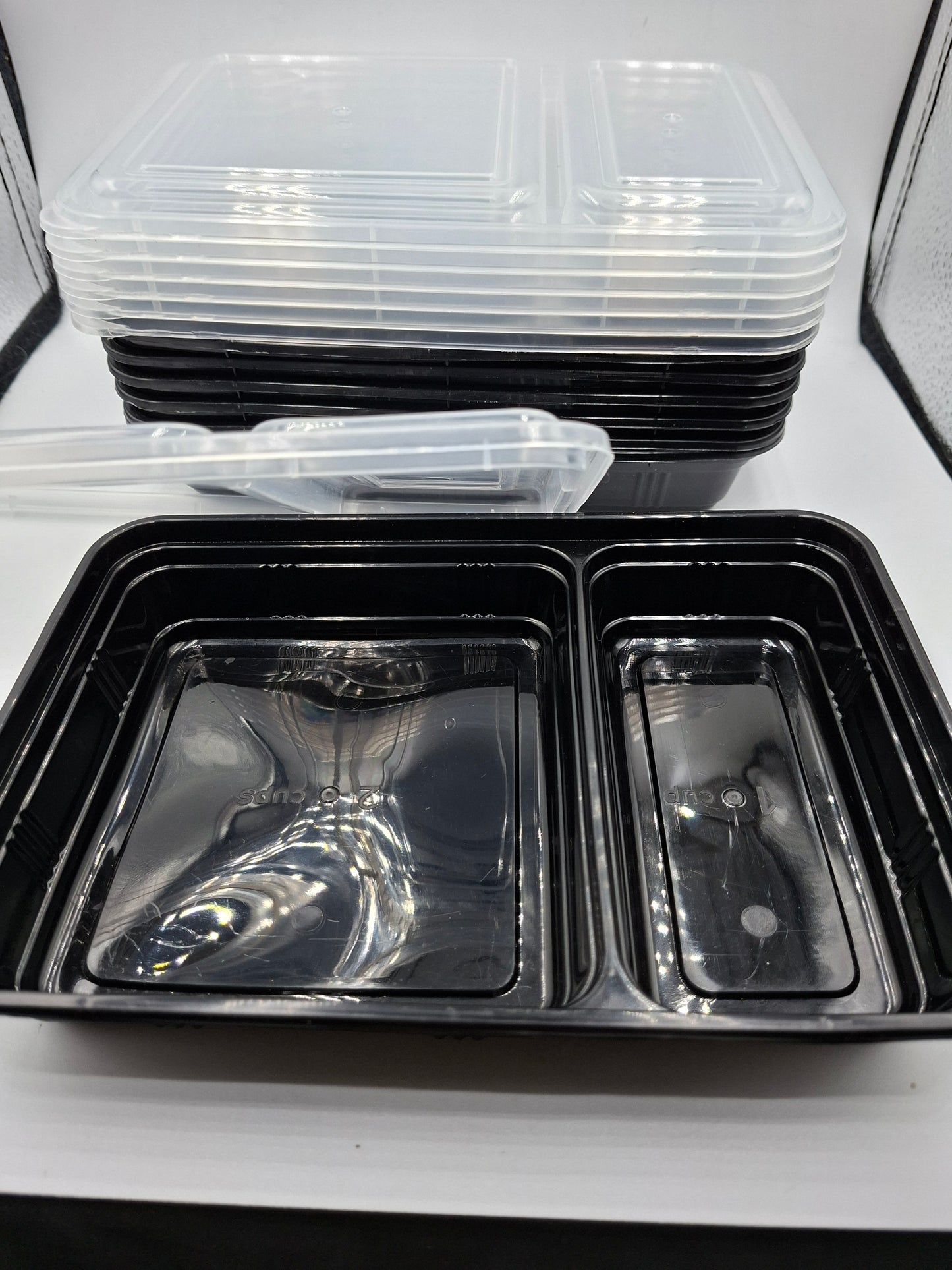 DISPOSIBLE CONTAINERS