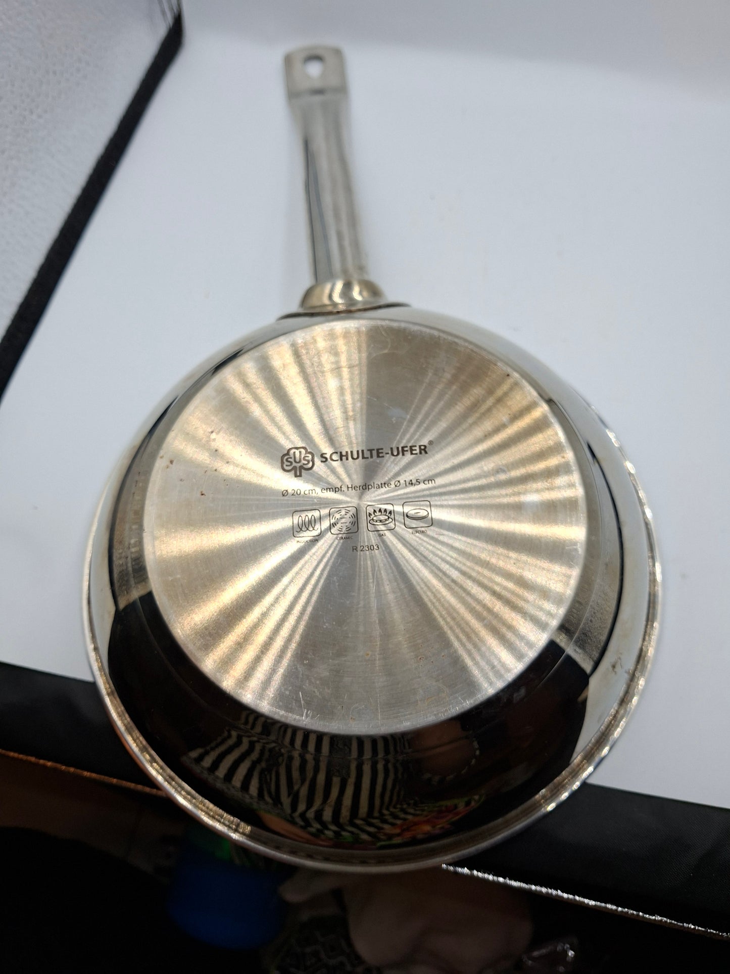 FRYING PAN