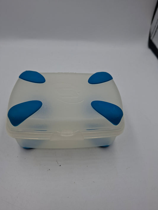 CONTAINER