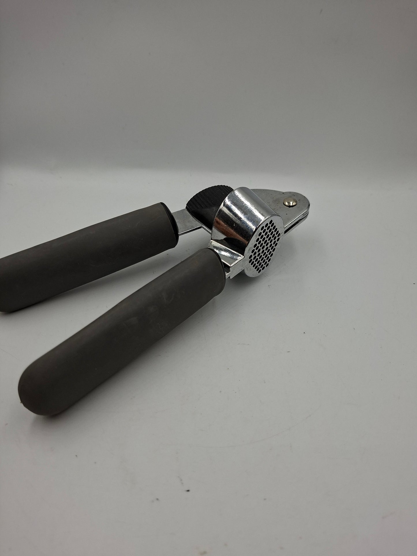 GARLIC PRESS