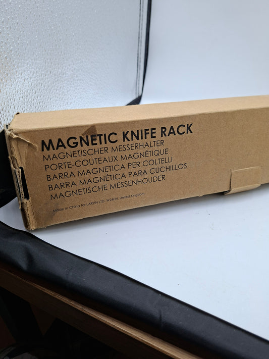 MAGNETIC KNIFE RACK