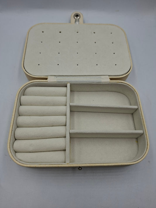JEWELLERY ORGANIZER