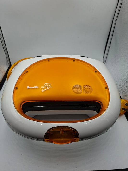 SANDWICH MAKER