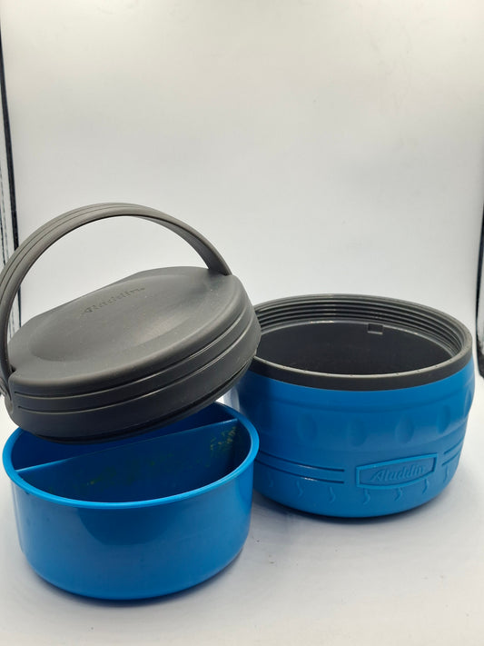 LUNCH BOX