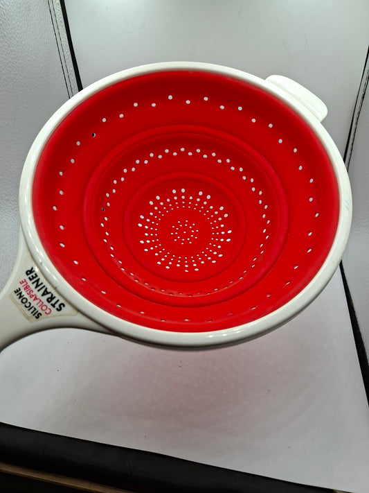COLLAPSIBLE STAINER