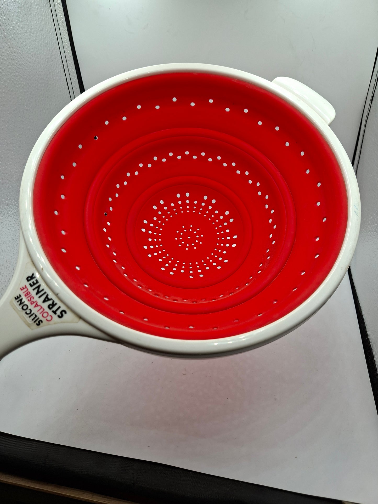 COLLAPSIBLE STAINER