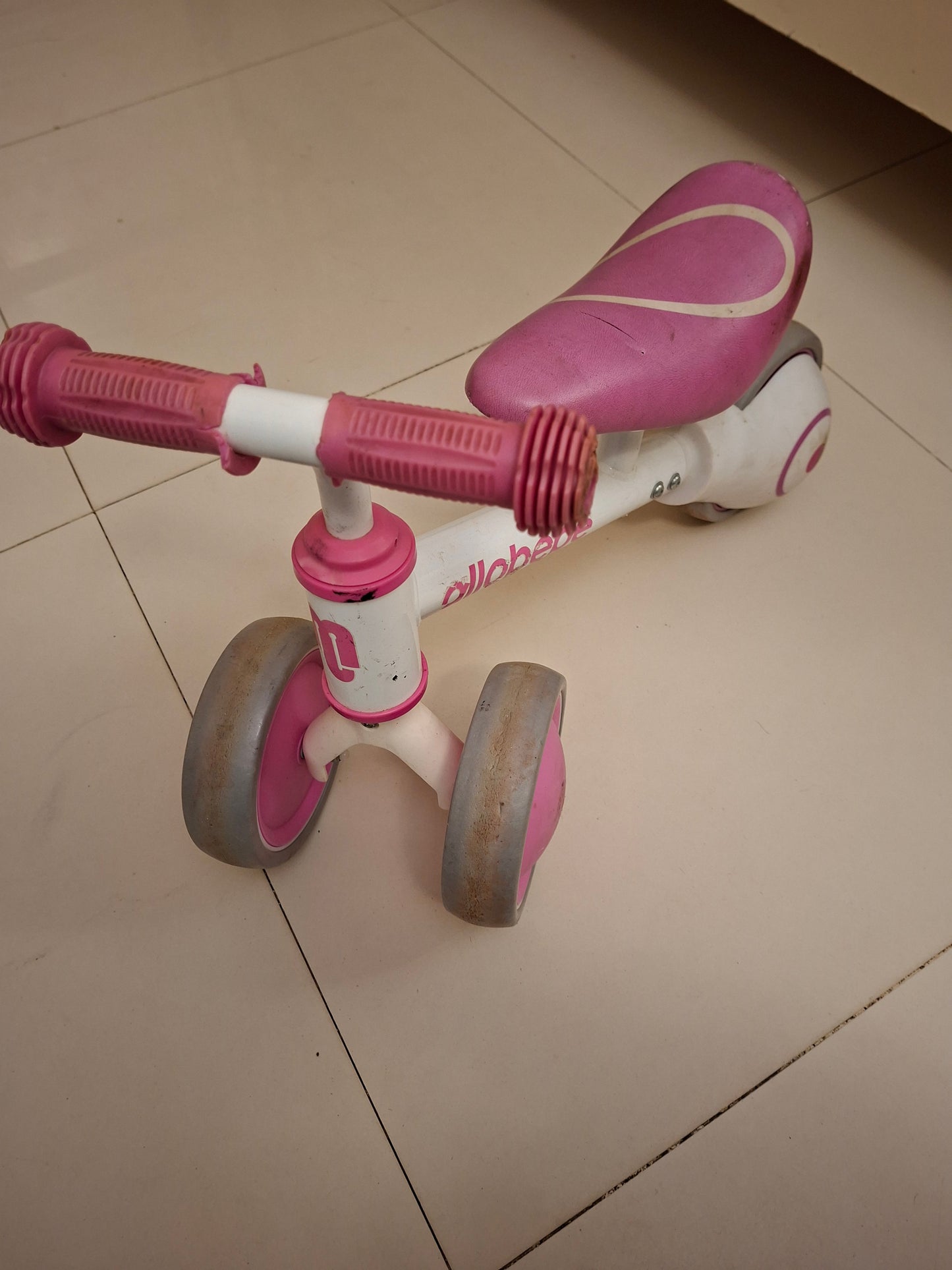 SMALL TRICYCLE