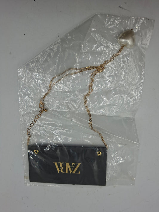 ZARA CHAIN