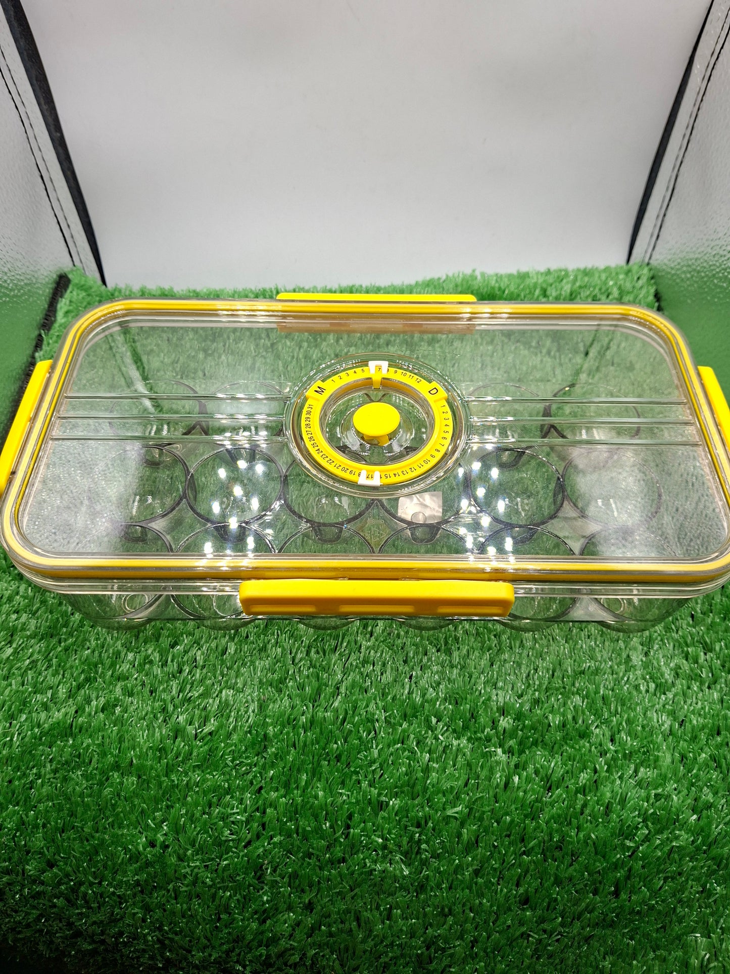EGGS HOLDER