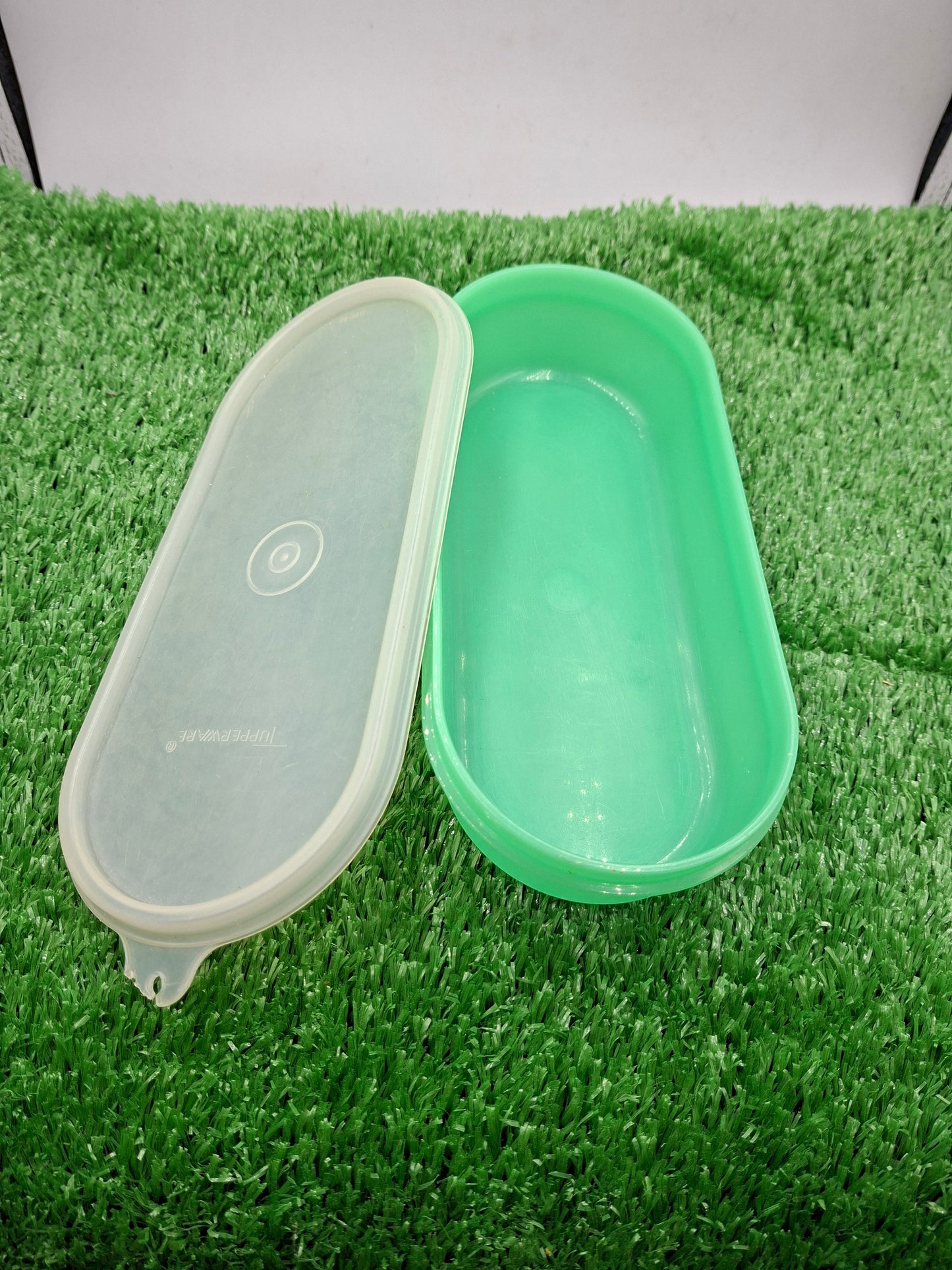 CONTAINER