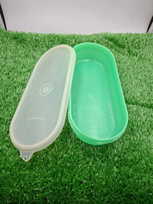 CONTAINER