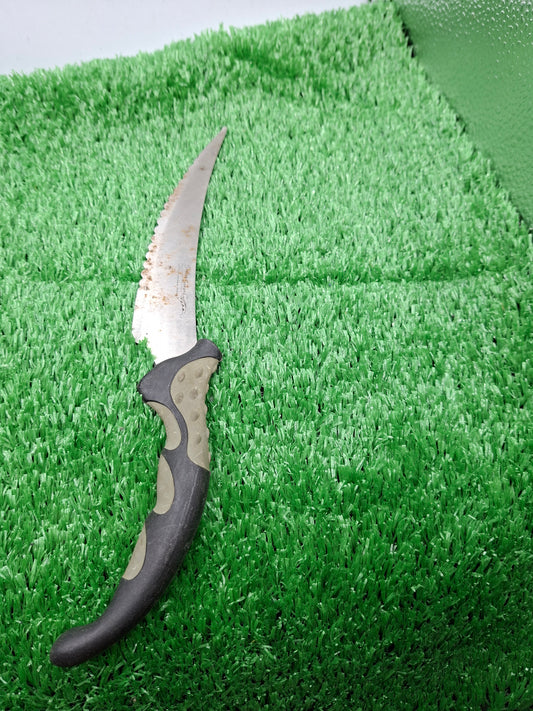 KNIFE