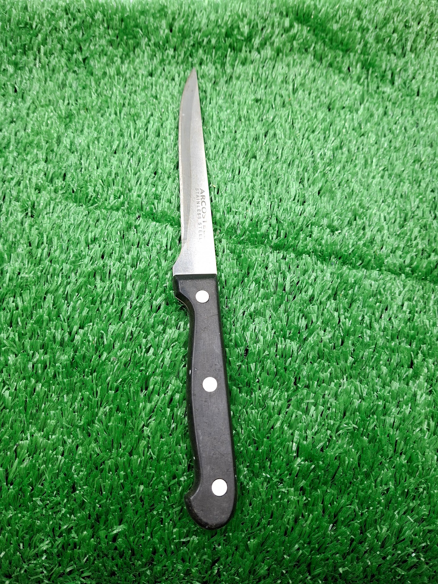 KNIFE