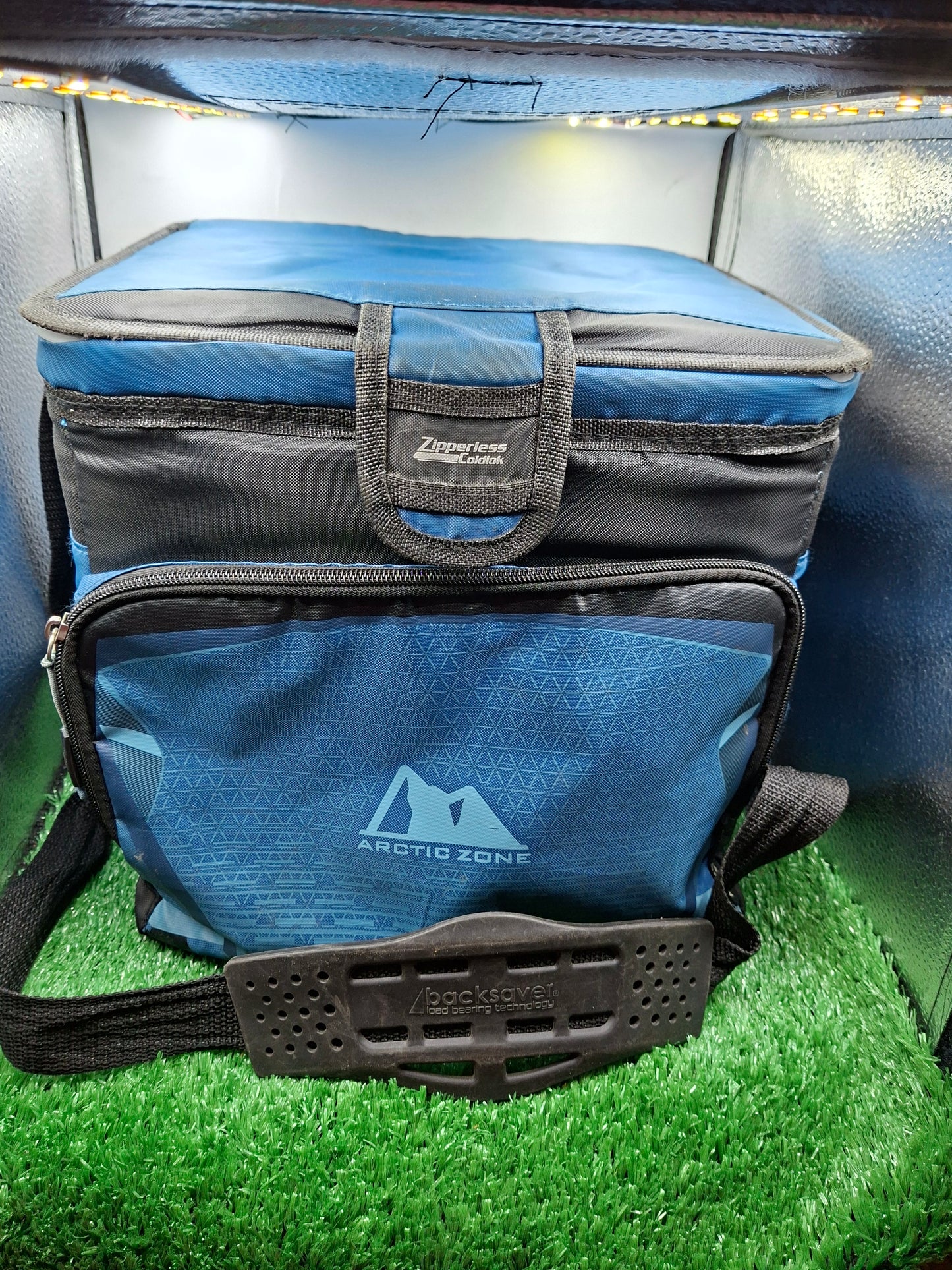 Titan by Arctic Zone Deep Freeze Zipperless HardBody Cooler.