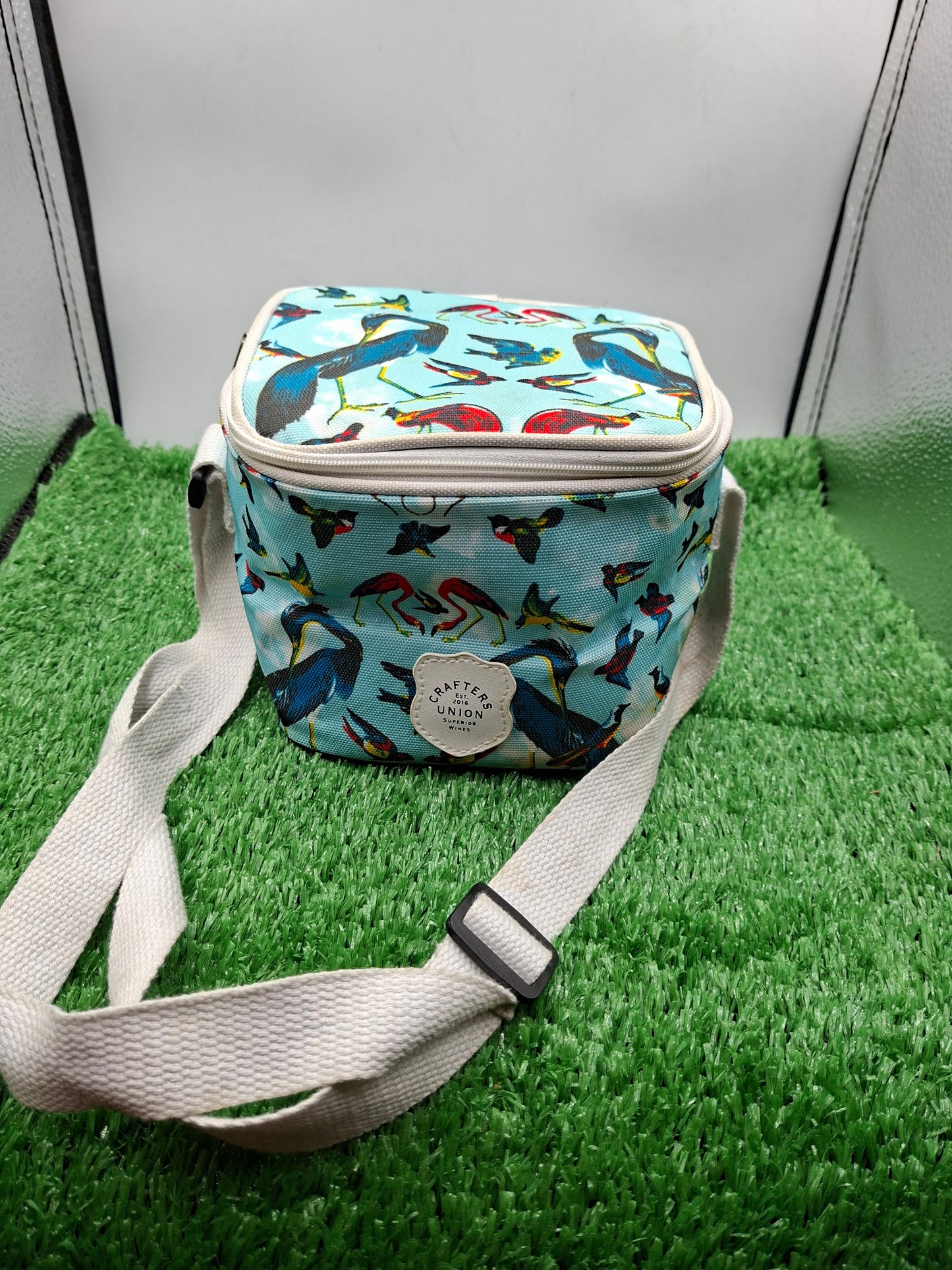 INSULATED BAG