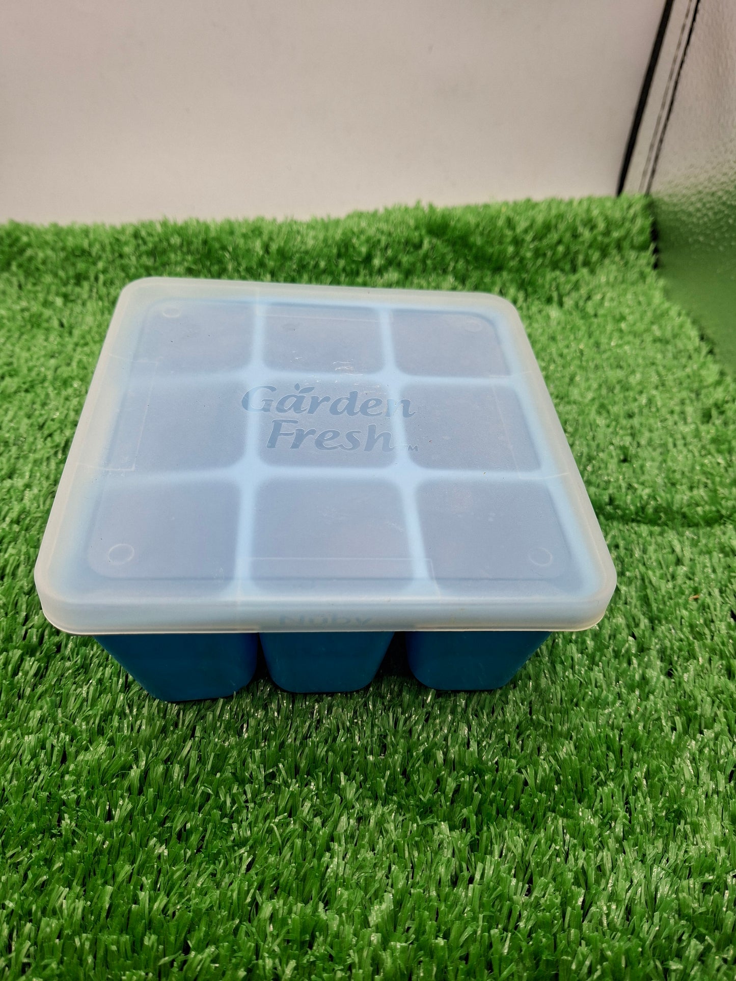 ICE CUBE TRAY