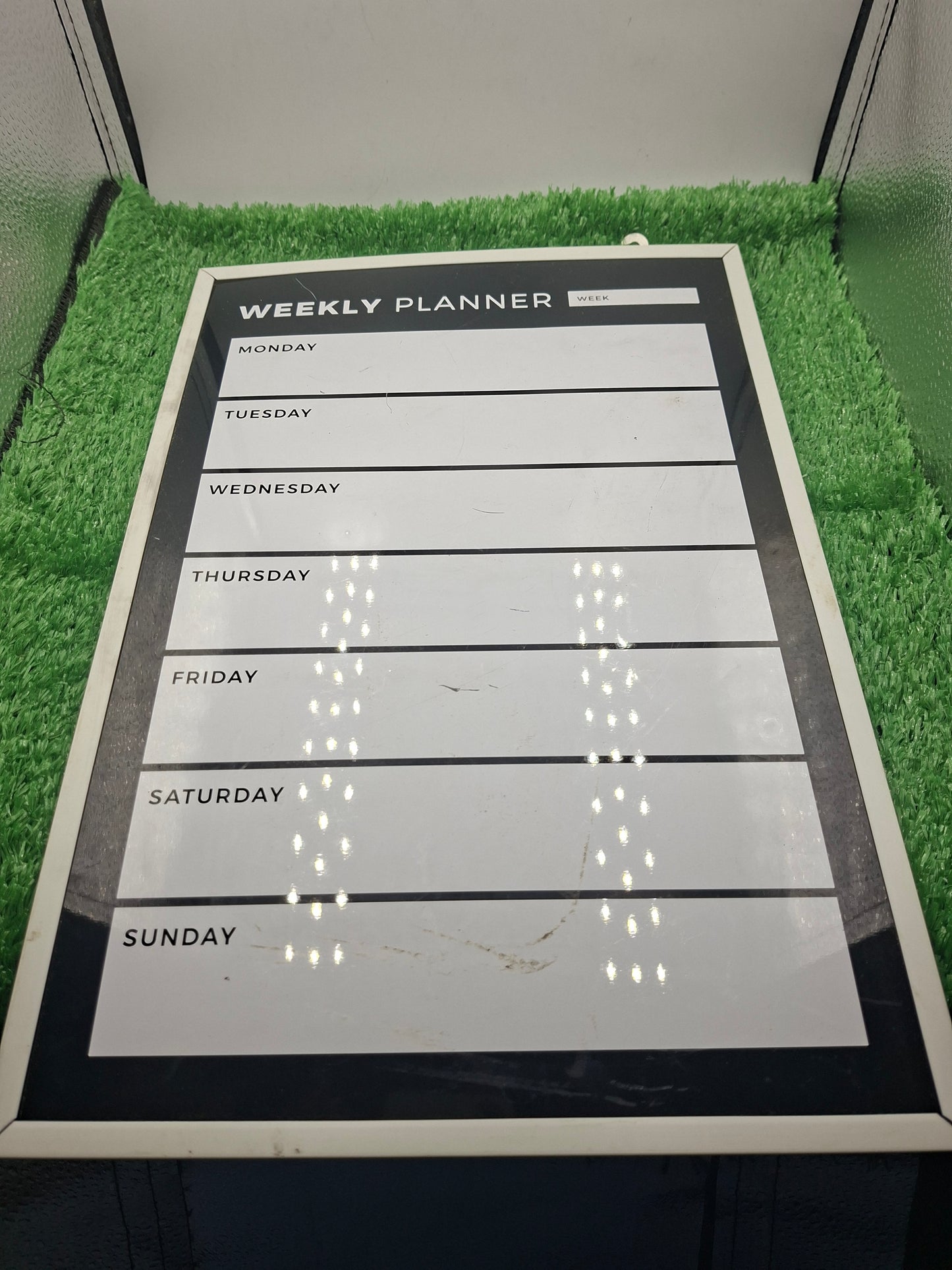 WEEKLY PLANNER