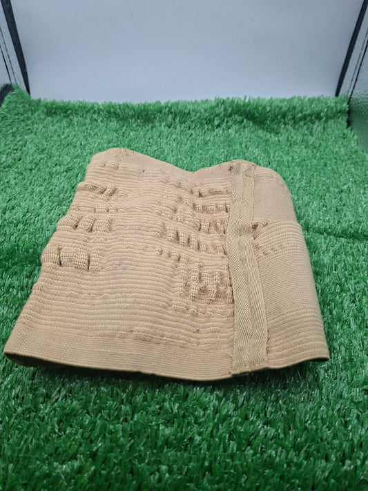 KNEE SUPPORT