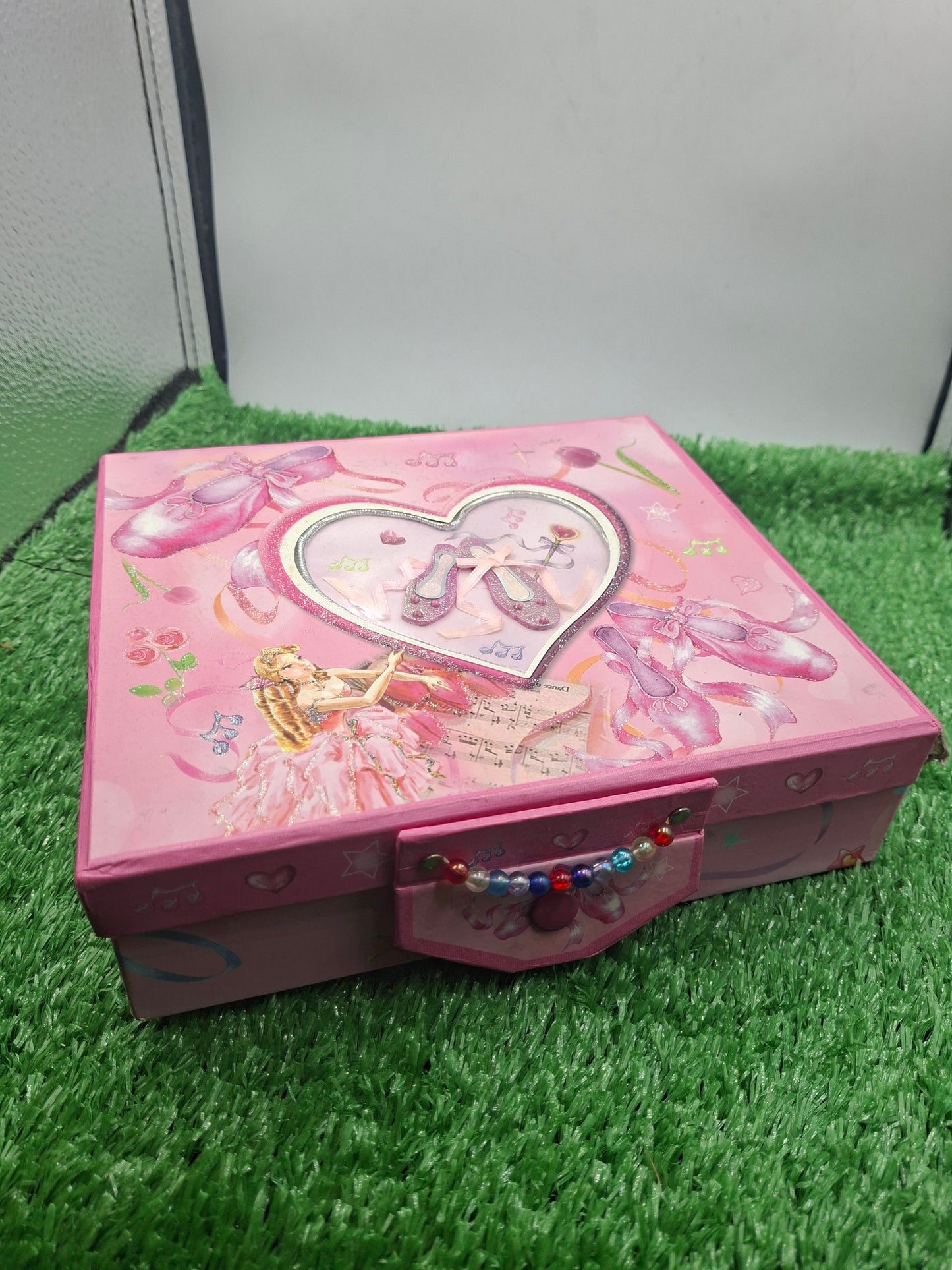 BOX