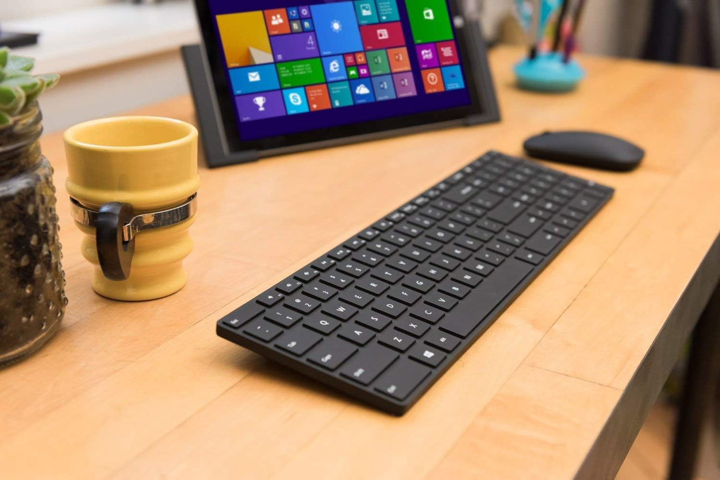 DESIGNER BLUETOOTH Desktop Keyboard set by Microsoft