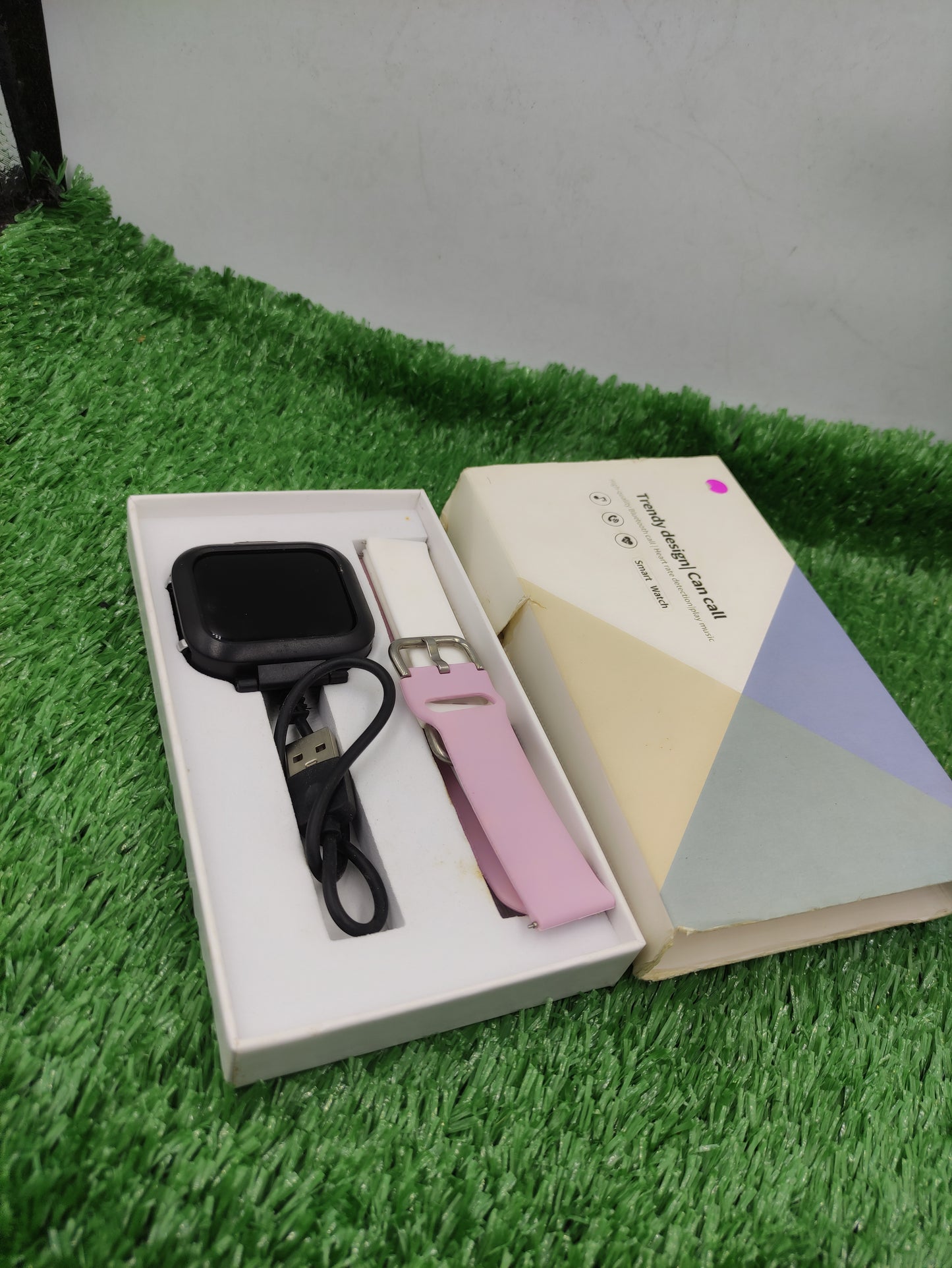 Trendy design | can call smart watch