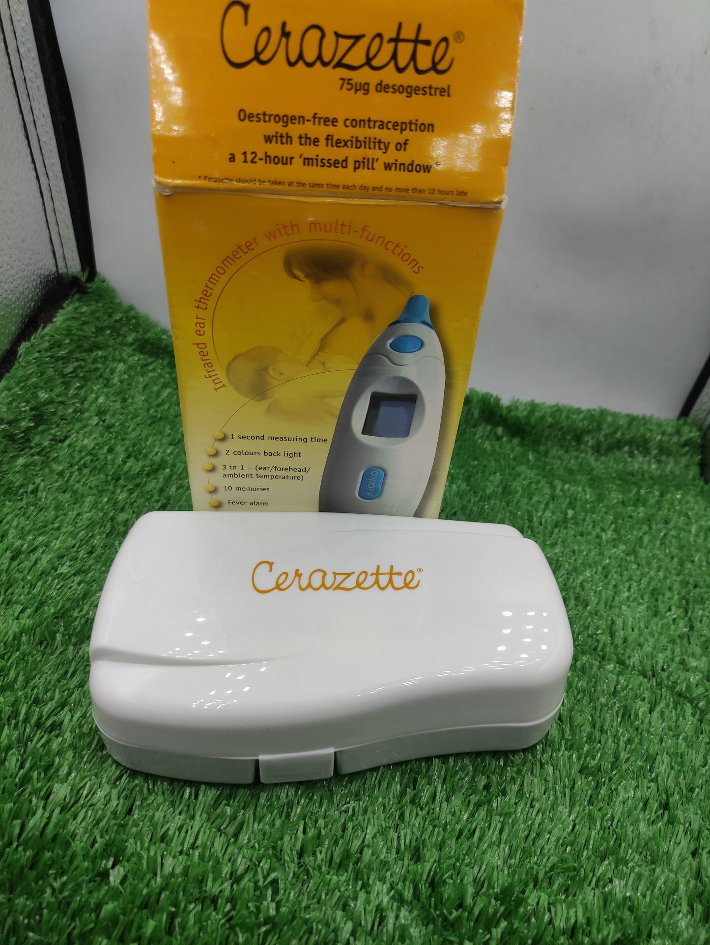 EAR THERMOMETER