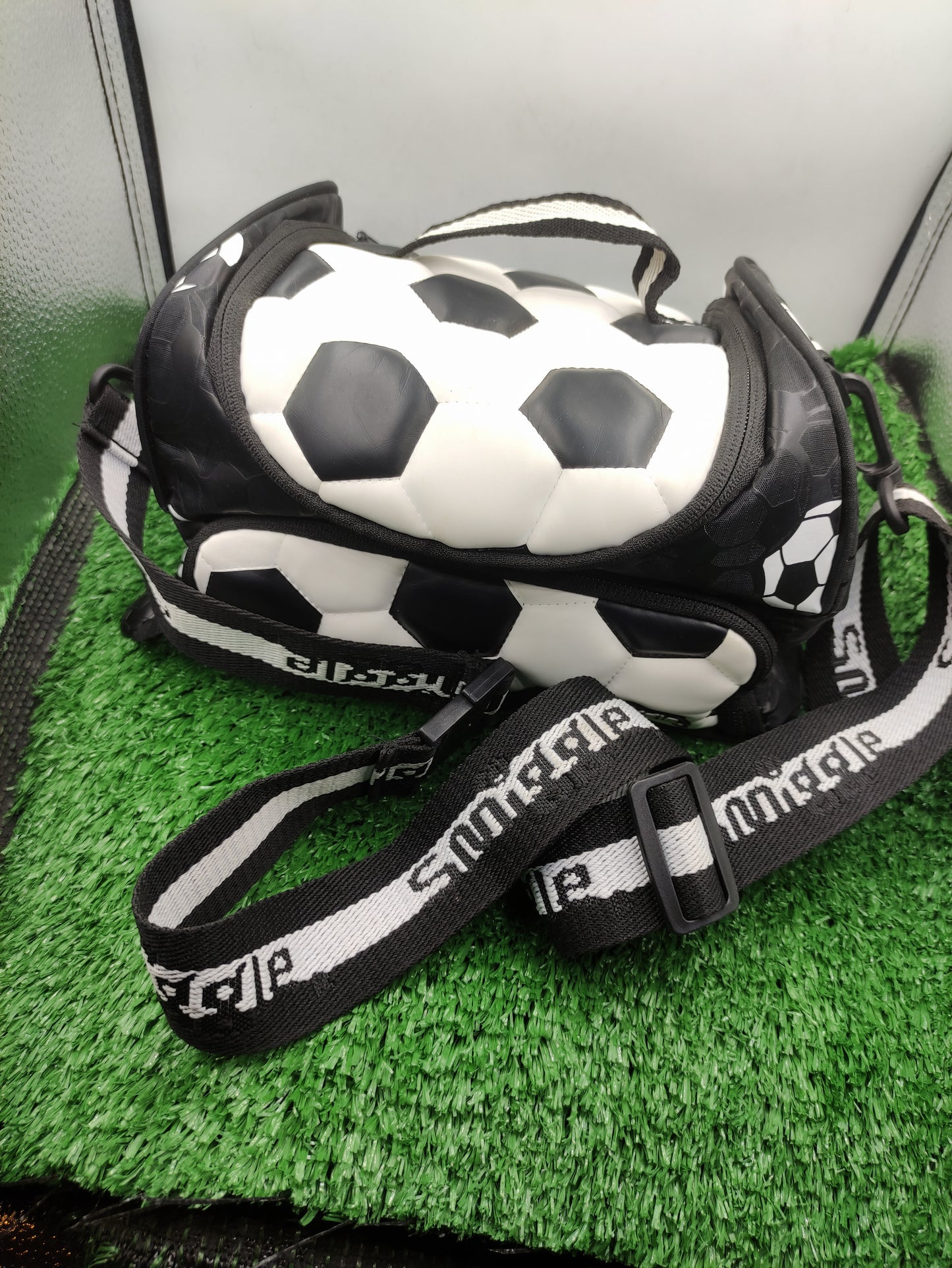 SMIGGLE INSULATED LUNCH BAG
