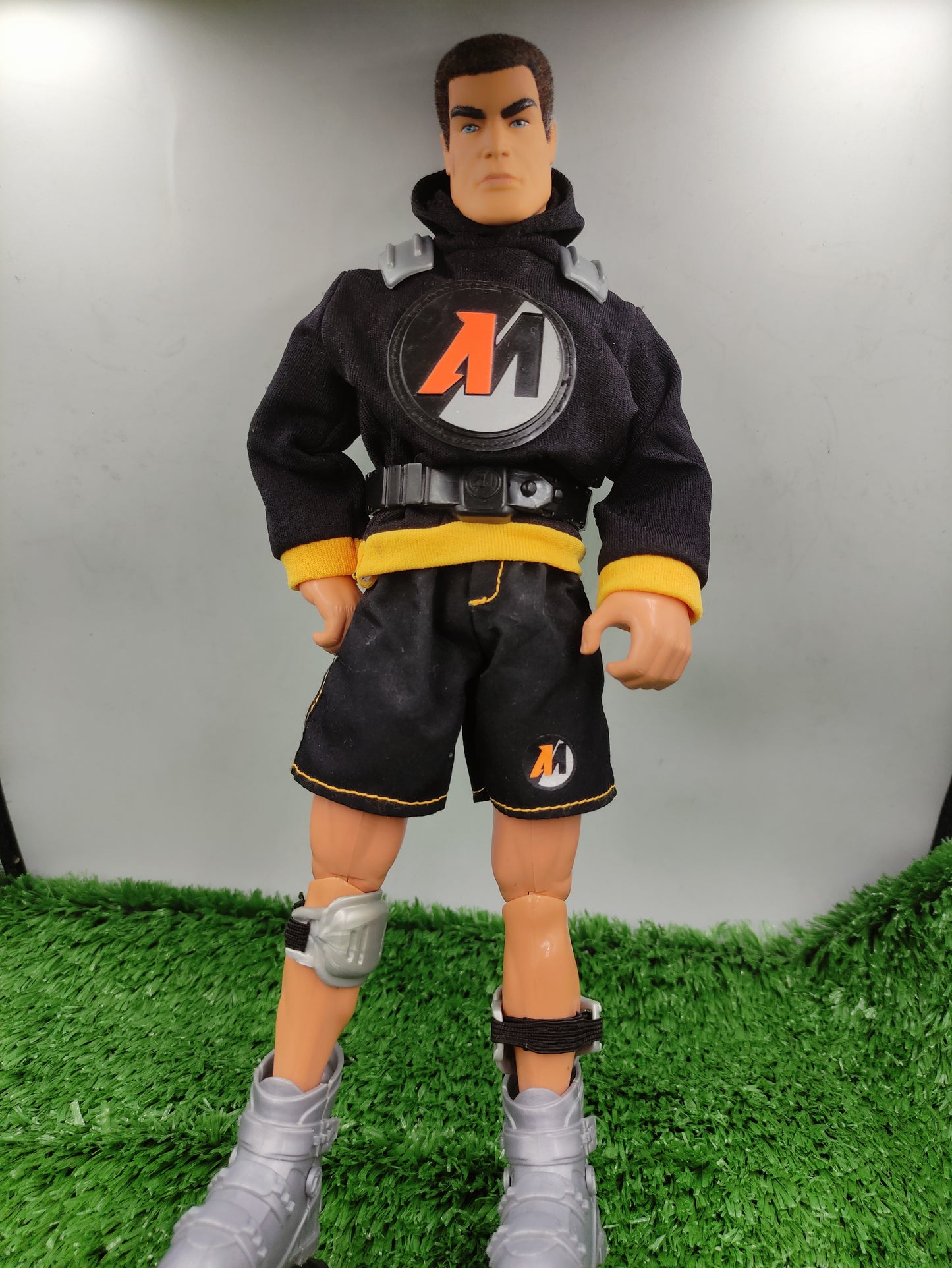 CHARACTER TOY