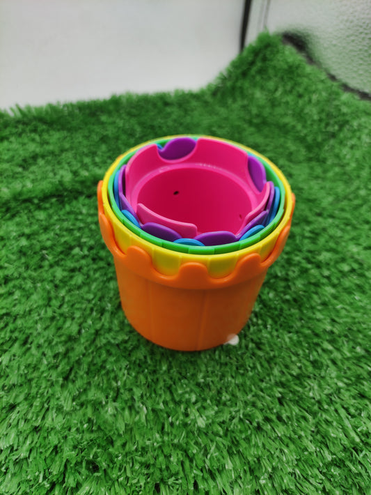 COLOURFUL STACKING CUPS