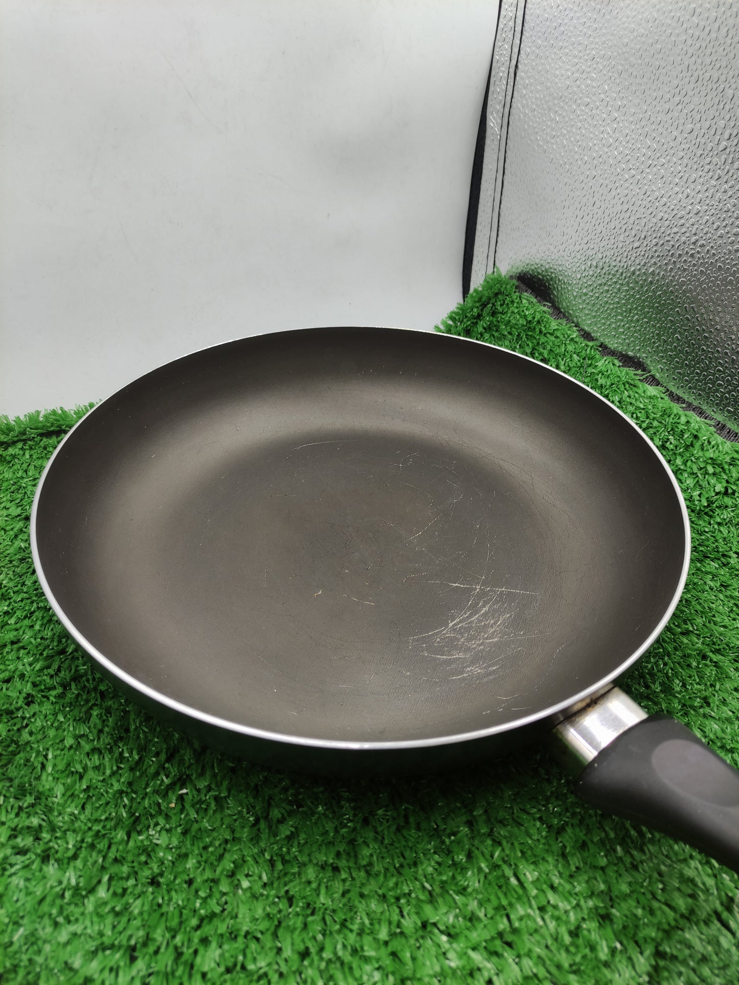 NON STICK FRYING PAN
